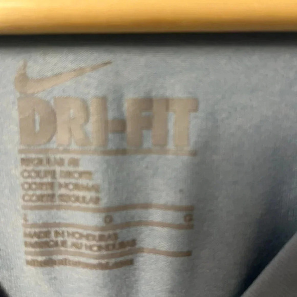 Women’s Nike Dri-Fit T-Shirt Large - Picture 2 of 5
